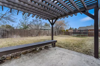 2237 SW Metolius Avenue, Redmond, OR 97756 - Photo 23