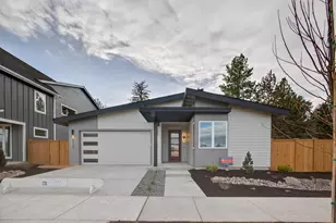 61189 SE Wagyu Dr, Bend, OR 97702 - Photo 3