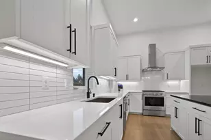 61189 SE Wagyu Dr, Bend, OR 97702 - Photo 11