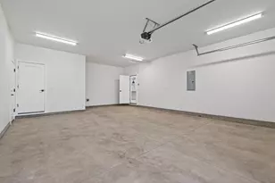 61189 SE Wagyu Dr, Bend, OR 97702 - Photo 31