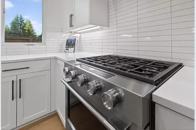 61189 SE Wagyu Drive, Bend, OR 97702 - Photo 9