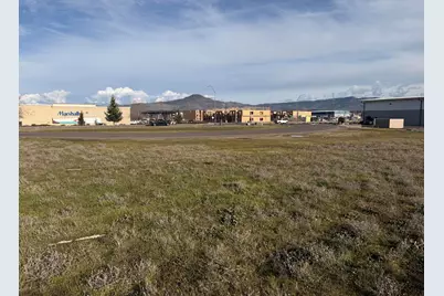 1507 N Central Avenue, Medford, OR 97501 - Photo 5