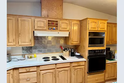 52141 Foxtail Road, La Pine, OR 97739 - Photo 9