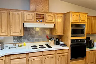 52141 Foxtail Rd, La Pine, OR 97739 - Photo 9