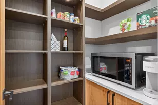 61254 Meeks Trail, Bend, OR 97702 - Photo 15