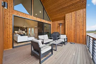 61254 Meeks Trail, Bend, OR 97702 - Photo 17