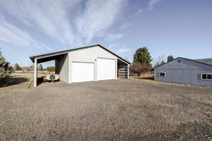 61747 Somerset Dr, Bend, OR 97702 - Photo 41