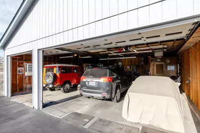 61747 Somerset Drive, Bend, OR 97702 - Photo 37