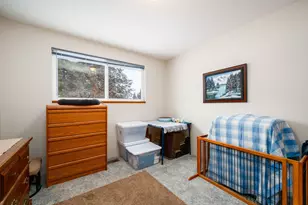 61747 Somerset Dr, Bend, OR 97702 - Photo 33