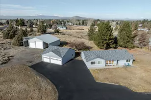 61747 Somerset Dr, Bend, OR 97702 - Photo 53