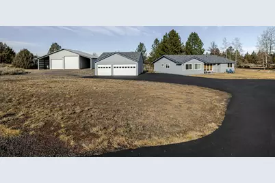 61747 Somerset Drive, Bend, OR 97702 - Photo 3