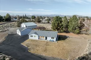 61747 Somerset Dr, Bend, OR 97702 - Photo 51