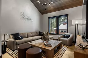 56300 Trailmere Cir, Bend, OR 97707 - Photo 23