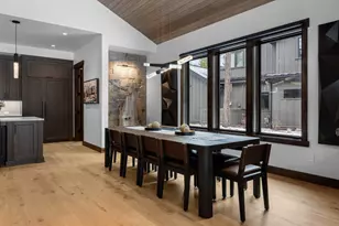 56300 Trailmere Cir, Bend, OR 97707 - Photo 11