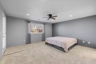 966 Newcastle St, Medford, OR 97501 - Photo 19