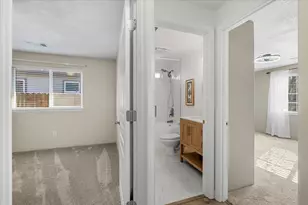 966 Newcastle St, Medford, OR 97501 - Photo 27