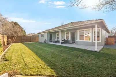 966 Newcastle Street, Medford, OR 97501 - Photo 33