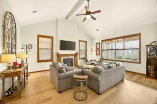 3944 Crystal Springs Dr, Medford, OR 97504 - Photo 7