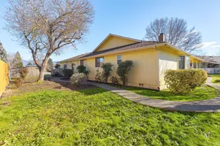 984 Mesman Dr, Grants Pass, OR 97527 - Photo 35