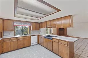 984 Mesman Dr, Grants Pass, OR 97527 - Photo 11