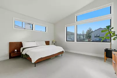 19170 Gateway Loop, Bend, OR 97702 - Photo 21