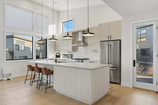 19170 Gateway Loop, Bend, OR 97702 - Photo 17