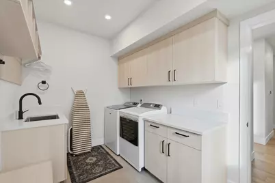 19170 Gateway Loop, Bend, OR 97702 - Photo 29