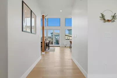 19170 Gateway Loop, Bend, OR 97702 - Photo 3