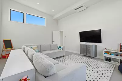 19170 Gateway Loop, Bend, OR 97702 - Photo 31