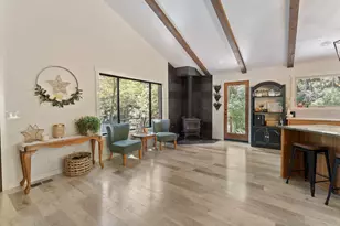 512 Bonnie Ln, Grants Pass, OR 97527 - Photo 9