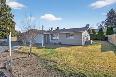 2412 SW Wickiup Avenue, Redmond, OR 97756 - Photo 3