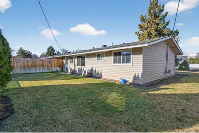 2412 SW Wickiup Avenue, Redmond, OR 97756 - Photo 35