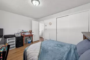 2412 SW Wickiup Ave, Redmond, OR 97756 - Photo 15