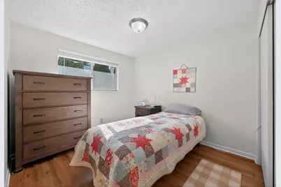 2412 SW Wickiup Avenue, Redmond, OR 97756 - Photo 21