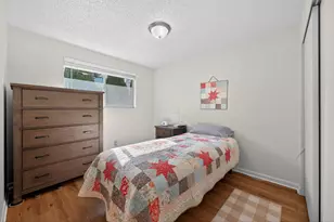 2412 SW Wickiup Ave, Redmond, OR 97756 - Photo 21