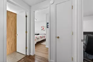 2412 SW Wickiup Ave, Redmond, OR 97756 - Photo 13