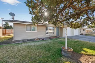 2412 SW Wickiup Ave, Redmond, OR 97756 - Photo 31