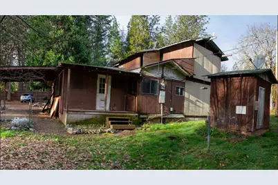 4015 Pleasant Creek Road, Rogue River, OR 97537 - Photo 3