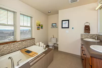 625 NW Compass Lane, Bend, OR 97703 - Photo 21