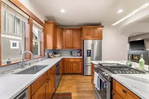 625 N W Compass Ln, Bend, OR 97703 - Photo 13