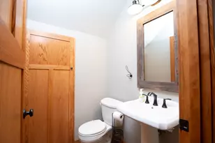 61783 Metolius Dr, Bend, OR 97702 - Photo 23