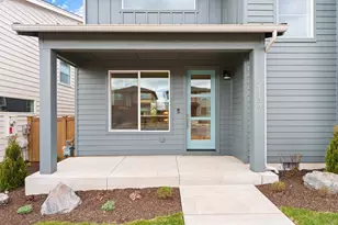 21158 NE Beall Dr, Bend, OR 97701 - Photo 3