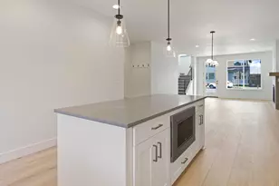 21158 NE Beall Dr, Bend, OR 97701 - Photo 13