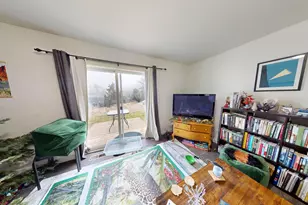 1696 NE Lotus Dr, Bend, OR 97701 - Photo 11