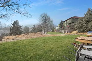 1696 NE Lotus Dr, Bend, OR 97701 - Photo 7