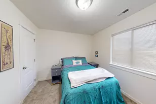 1696 NE Lotus Dr, Bend, OR 97701 - Photo 13