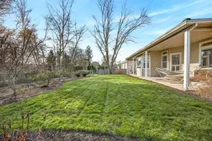 3388 Creek View Dr, Medford, OR 97504 - Photo 7