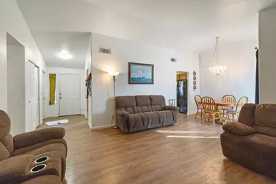 4810 Lombard Drive, Klamath Falls, OR 97603 - Photo 3