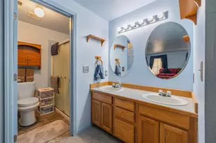 4810 Lombard Dr, Klamath Falls, OR 97603 - Photo 9