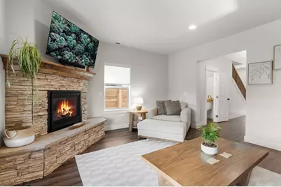 20608 Rolen Avenue, Bend, OR 97702 - Photo 7